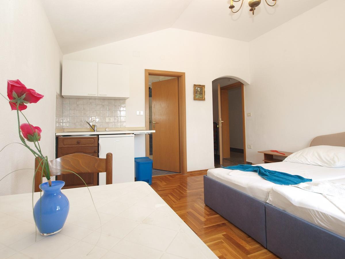 Apartments Anto 1598 Fažana Buitenkant foto
