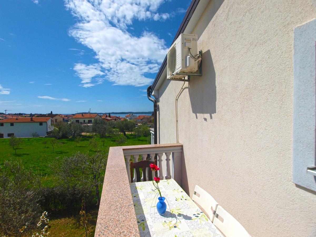 Apartments Anto 1598 Fažana Buitenkant foto