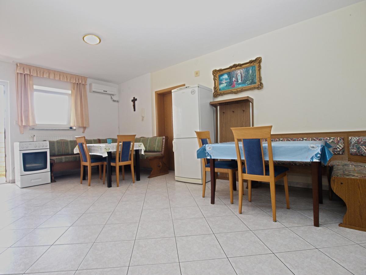 Apartments Anto 1598 Fažana Buitenkant foto