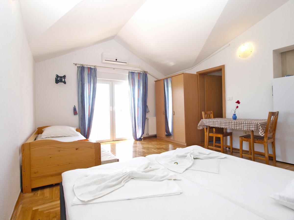 Apartments Anto 1598 Fažana Buitenkant foto