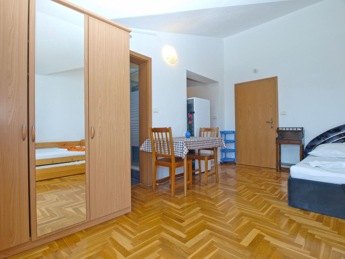 Apartments Anto 1598 Fažana Buitenkant foto
